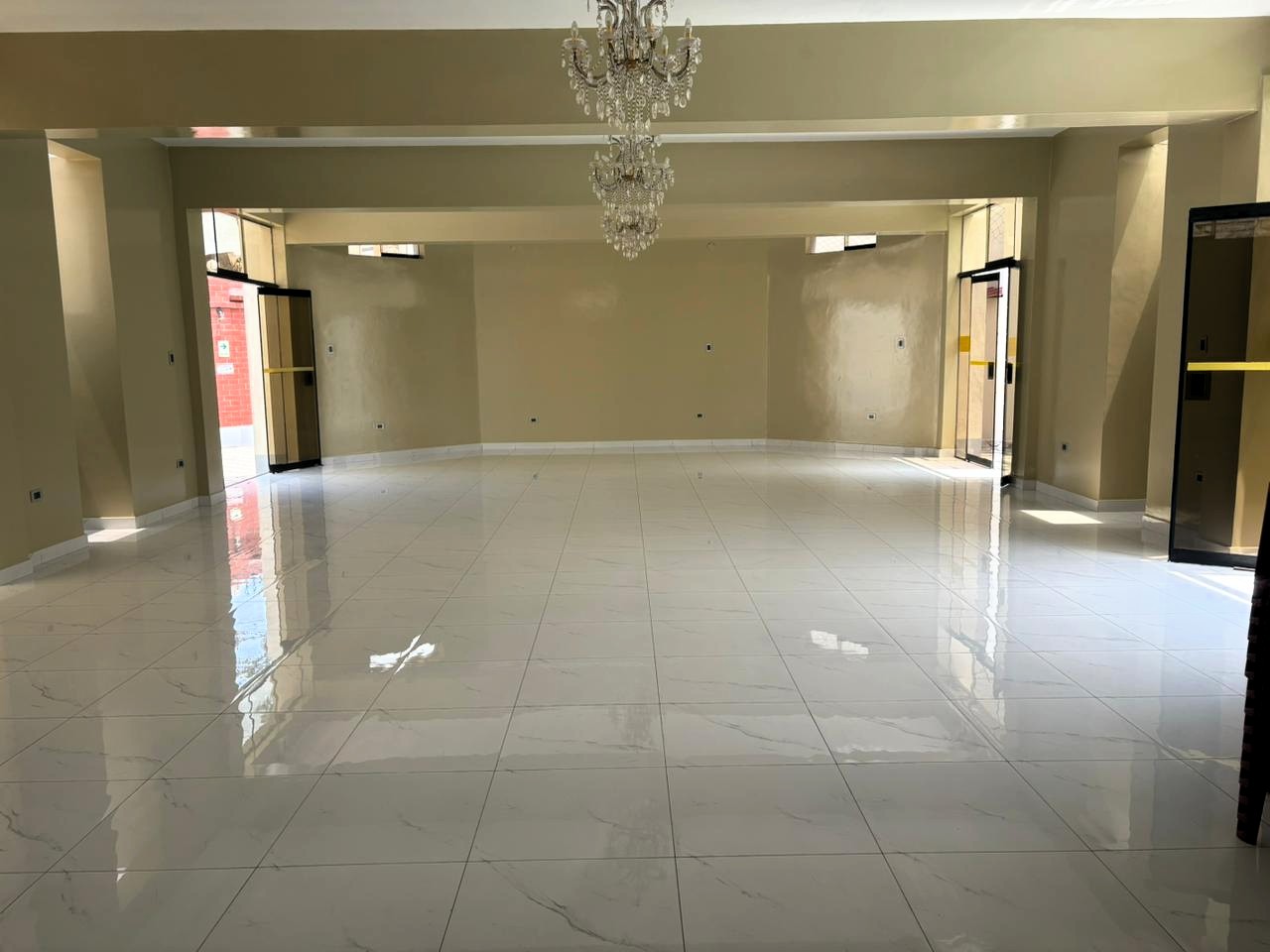 Alquiler de Local Principal 1 WhatsApp Image 2026 03 14 at 11.25.59 AM 1